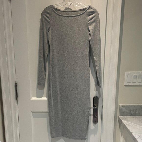 Bundle of Three Shein Long Sleeve Dresses in Gray and Red - Picture 2 of 6